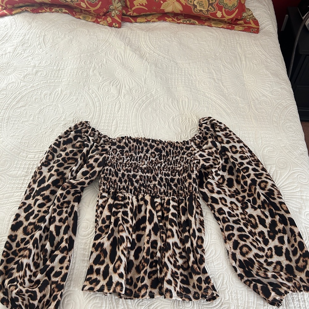 Leopard Print Off-Shoulder Top